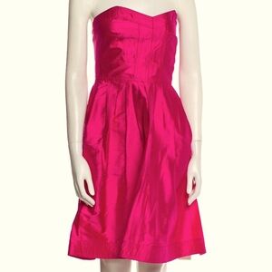 Silk sweetheart neckline dress by Diane von Furstenberg - size 4